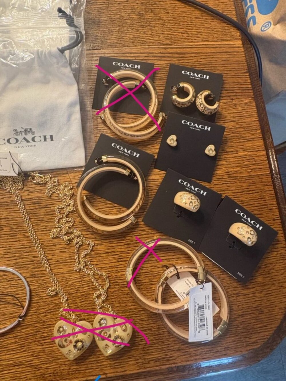 Coach Jewelry Lot of 36 authentic pieces - Picture 3 of 3